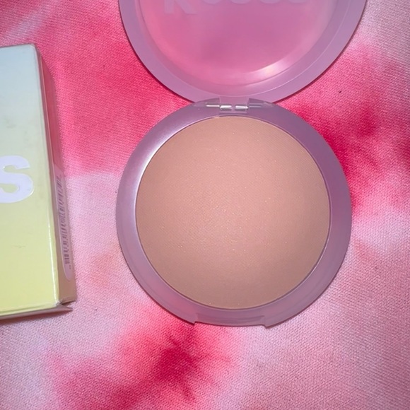 Kosas Cloud Set Baked Setting Powder - Picture 3 of 4